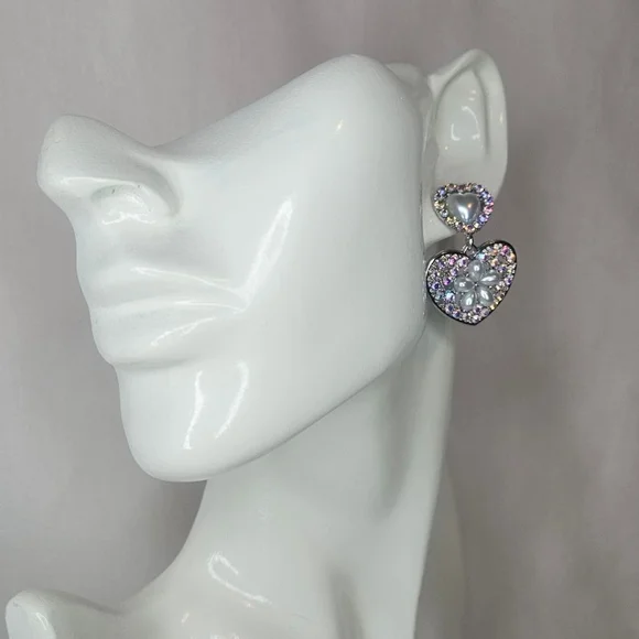Saks Fifth Avenue Heart Drop Earrings Pearl & AB Rhinestone Dangle Earrings NWT - Picture 8 of 10